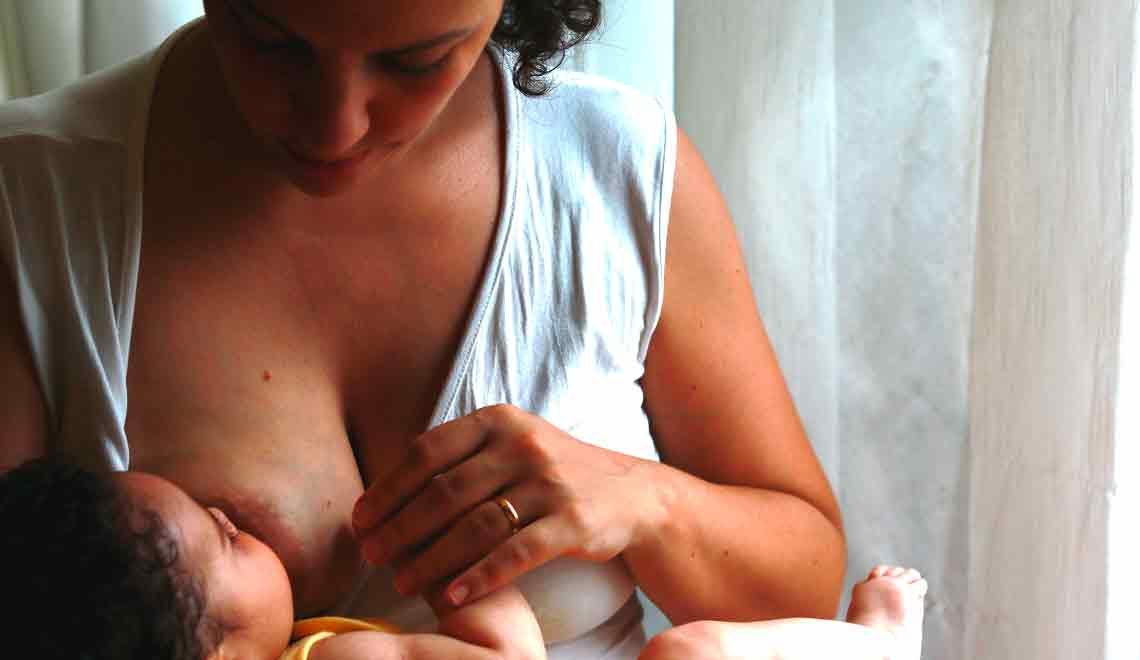 Nausea in allattamento: quali sono cause e rimedi